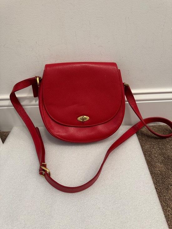 Coach Handbags - Coach 4401 Madison Carlyle Crossbody Bag in red leather vintage 2006 hangtag